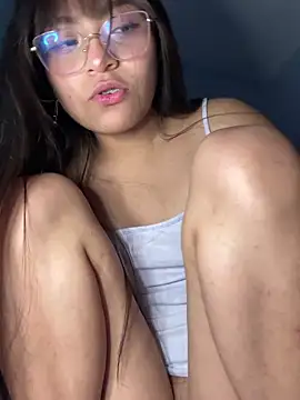 Snapshot of Lily_candy_X chatting on January 11, 9:04 am Lily candy X online show from January 11, 9:04 am