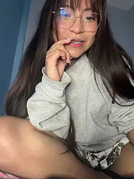 Snapshot of Lily_candy_X chatting on January 15, 5:50 am Lily candy X online show from January 15, 5:50 am