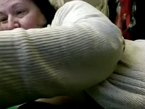 WHITEDAROSE online show from December 4, 10:30 pm