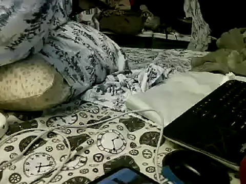 WHITEDAROSE online show from February 3, 6:17 pm