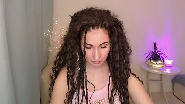 Snapshot of MaryMalory11 chatting on February 14, 8:26 pm MaryMalory11 online show from February 14, 8:26 pm