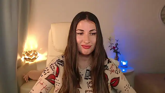 Snapshot of MaryMalory11 chatting on June 21, 4:31 pm MaryMalory11 online show from June 21, 4:31 pm