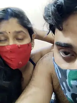 IND COUPLE1 online show from December 18, 3:11 pm