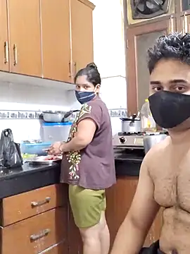 IND COUPLE1 online show from February 15, 2:00 pm