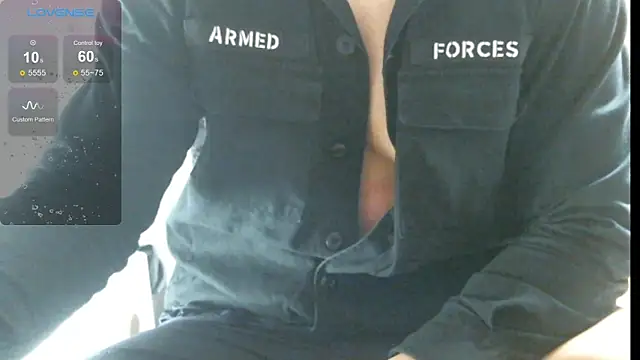 Snapshot of Stellan_0412 chatting on March 4, 4:24 pm Stellan 0412 online show from March 4, 4:24 pm