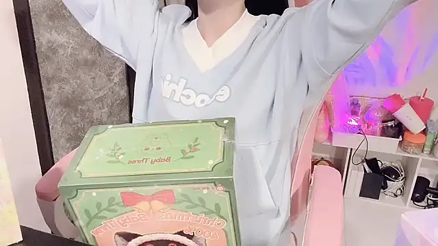 Virgo 686 online show from December 21, 2:26 pm