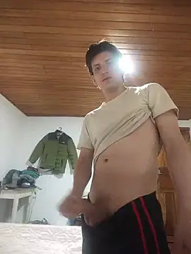 Snapshot of Franklpz58 chatting on July 14, 8:08 am Franklpz58 online show from July 14, 8:08 am