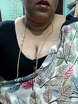 Snapshot of ashikaa_r chatting on March 9, 6:34 pm ashikaa r online show from March 9, 6:34 pm