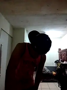 Alonsomadeira online show from May 25, 4:40 am