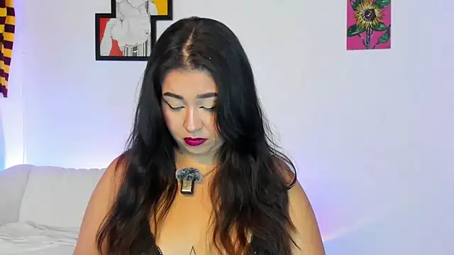 LiahDiaz online show from November 27, 1:35 pm