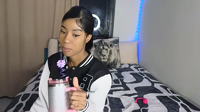 Snapshot of Dime-__ chatting on February 16, 8:16 pm Dime- online show from February 16, 8:16 pm