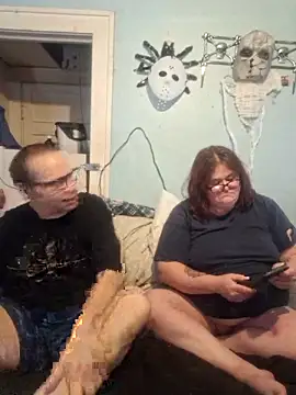 mcv131985 online show from April 2, 8:50 pm