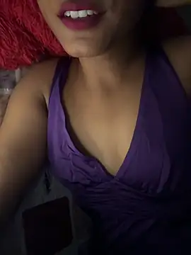 Hot Goldengirl online show from September 20, 10:55 pm