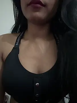 Snapshot of Hot_Goldengirl chatting on March 24, 8:25 pm Hot Goldengirl online show from March 24, 8:25 pm