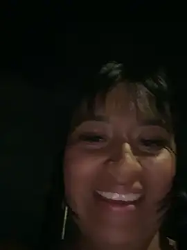 Snapshot of luisa16xxx chatting on December 7, 1:58 am luisa16xxx online show from December 7, 1:58 am