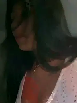 Snapshot of luisa16xxx chatting on December 24, 1:06 am luisa16xxx online show from December 24, 1:06 am