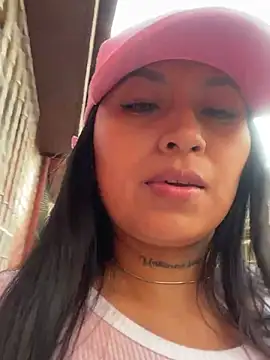 Snapshot of luisa16xxx chatting on January 1, 10:13 pm luisa16xxx online show from January 1, 10:13 pm