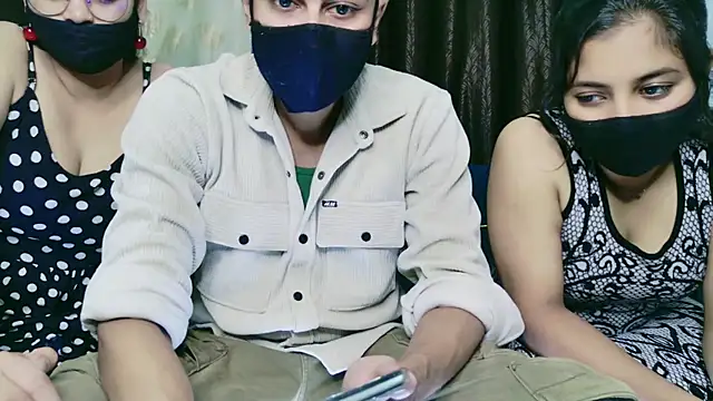 RupaliDixit online show from October 3, 4:59 pm