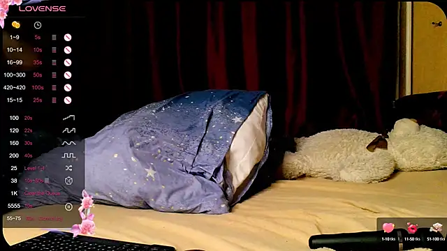 Snapshot of Jenna_Sativa chatting on December 3, 4:17 pm Jenna Sativa online show from December 3, 4:17 pm