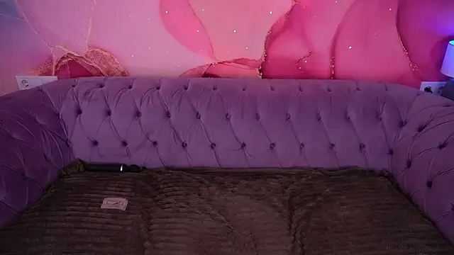 PamelaXX  online show from February 3, 9:20 pm