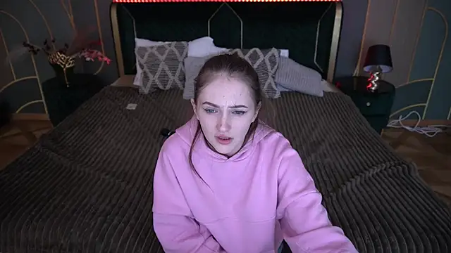 PamelaXX  online show from February 5, 10:03 pm