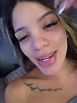 Ameliadickens online show from November 6, 8:10 pm