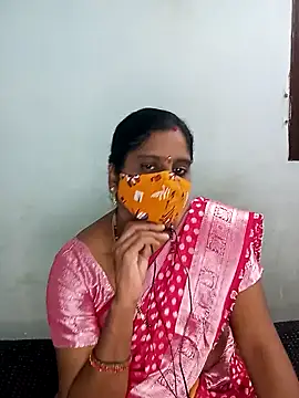 Snapshot of lakshmi-28 chatting on December 20, 5:51 pm lakshmi-28 online show from December 20, 5:51 pm