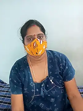 Snapshot of lakshmi-28 chatting on December 27, 9:17 am lakshmi-28 online show from December 27, 9:17 am