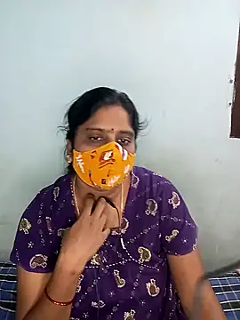 Snapshot of lakshmi-28 chatting on January 8, 10:27 pm lakshmi-28 online show from January 8, 10:27 pm