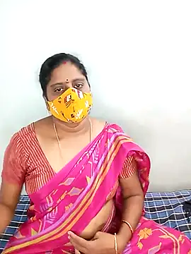 Snapshot of lakshmi-28 chatting on March 11, 7:58 am lakshmi-28 online show from March 11, 7:58 am