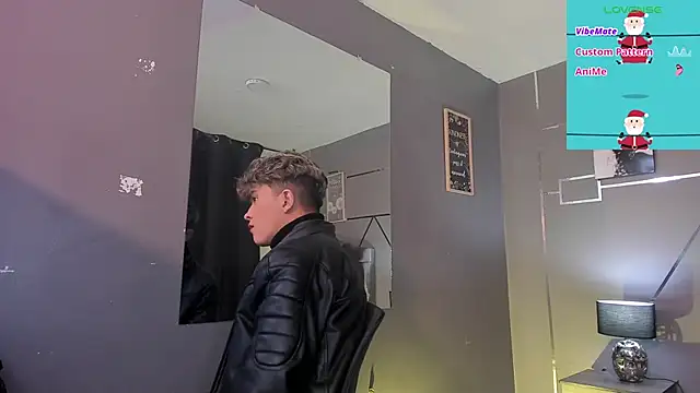 Snapshot of ANDRIUS_24 chatting on December 11, 11:41 am ANDRIUS 24 online show from December 11, 11:41 am