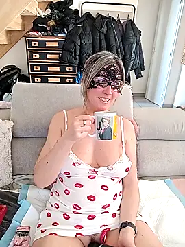 Snapshot of Rose_Libertine chatting on March 23, 1:26 pm Rose Libertine online show from March 23, 1:26 pm