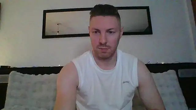 Snapshot of Fit4fun24 chatting on December 3, 10:40 pm Fit4fun24 online show from December 3, 10:40 pm
