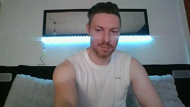 Snapshot of Fit4fun24 chatting on February 24, 6:06 pm Fit4fun24 online show from February 24, 6:06 pm