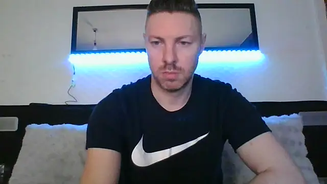 Snapshot of Fit4fun24 chatting on March 5, 7:21 pm Fit4fun24 online show from March 5, 7:21 pm