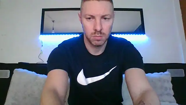 Snapshot of Fit4fun24 chatting on March 6, 6:37 pm Fit4fun24 online show from March 6, 6:37 pm