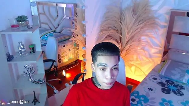 Jonesliam23 online show from March 14, 7:30 pm