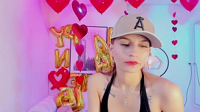 Snapshot of Tamara_slimx chatting on February 13, 10:02 am Tamara slimx online show from February 13, 10:02 am