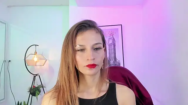 Snapshot of Tamara_slimx chatting on February 21, 3:45 am Tamara slimx online show from February 21, 3:45 am