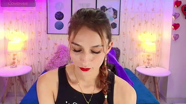 Snapshot of Tamara_slimx chatting on March 6, 11:42 pm Tamara slimx online show from March 6, 11:42 pm