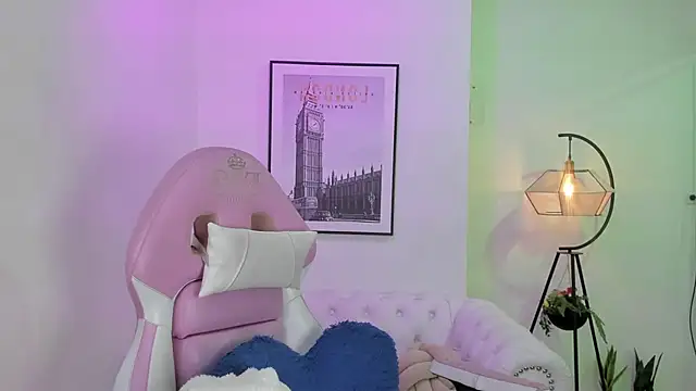 Snapshot of Tamara_slimx chatting on March 7, 8:56 am Tamara slimx online show from March 7, 8:56 am