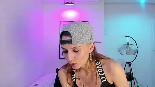 Snapshot of Tamara_slimx chatting on March 16, 10:22 am Tamara slimx online show from March 16, 10:22 am