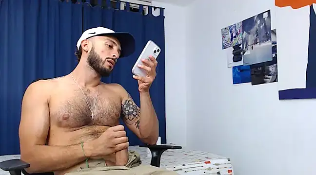 Sanit Di online show from December 20, 8:45 pm