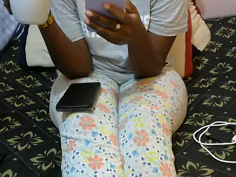 winnie254 online show from October 30, 7:21 am