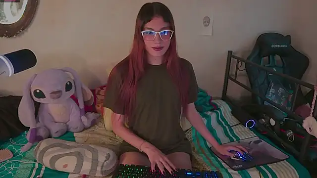 Snapshot of xofix chatting on December 6, 10:19 pm xofix online show from December 6, 10:19 pm