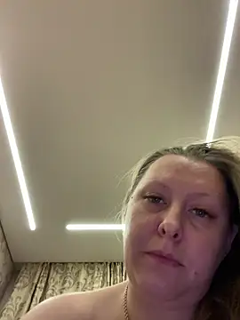 ISSexy online show from April 2, 5:32 pm