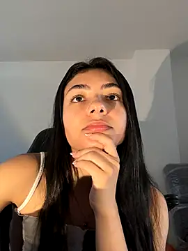 Snapshot of Liissa_cute_ chatting on October 30, 6:19 pm Liissa cute online show from October 30, 6:19 pm