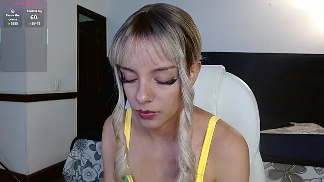 peyton golden1 online show from January 17, 3:44 am