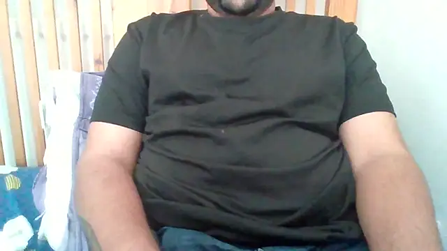 Snapshot of whoreboi98 chatting on June 17, 1:23 pm whoreboi98 online show from June 17, 1:23 pm