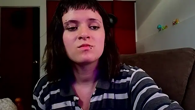 NEXT DOOR GIRL  online show from April 7, 10:31 pm